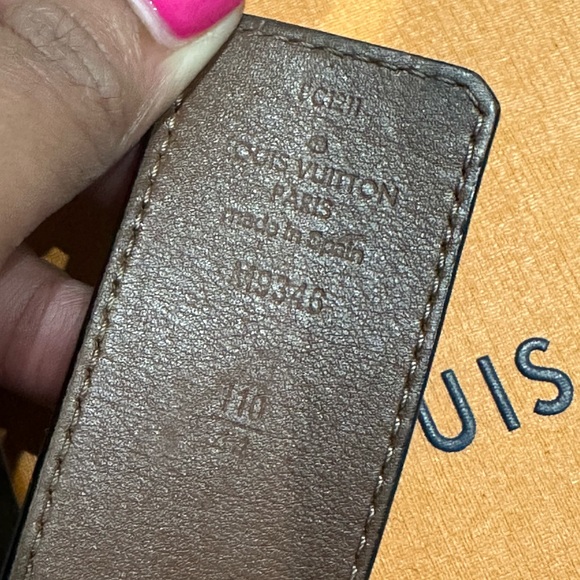 Authentic Louis Vuitton belt (size 110) - Picture 5 of 8